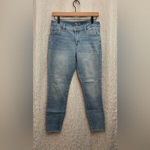 Old Navy Rockstar Super Skinny Built-In Warmth Jeans Size 8 Ankle Light Wash